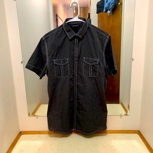 Men’s button down tee